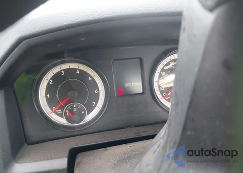 2016 Ram 1500 Tradesman из США, поврежденный, VIN 3C6JR6DG8GG171791